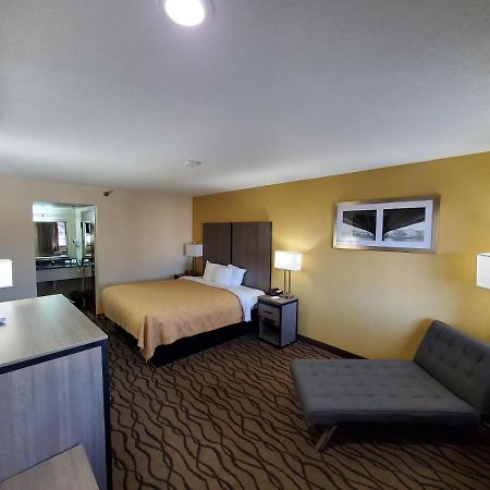 Quality Inn Форт-Стоктон Екстер'єр фото