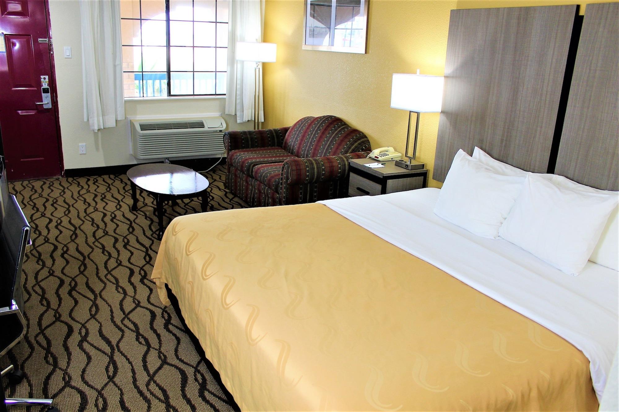 Quality Inn Форт-Стоктон Екстер'єр фото