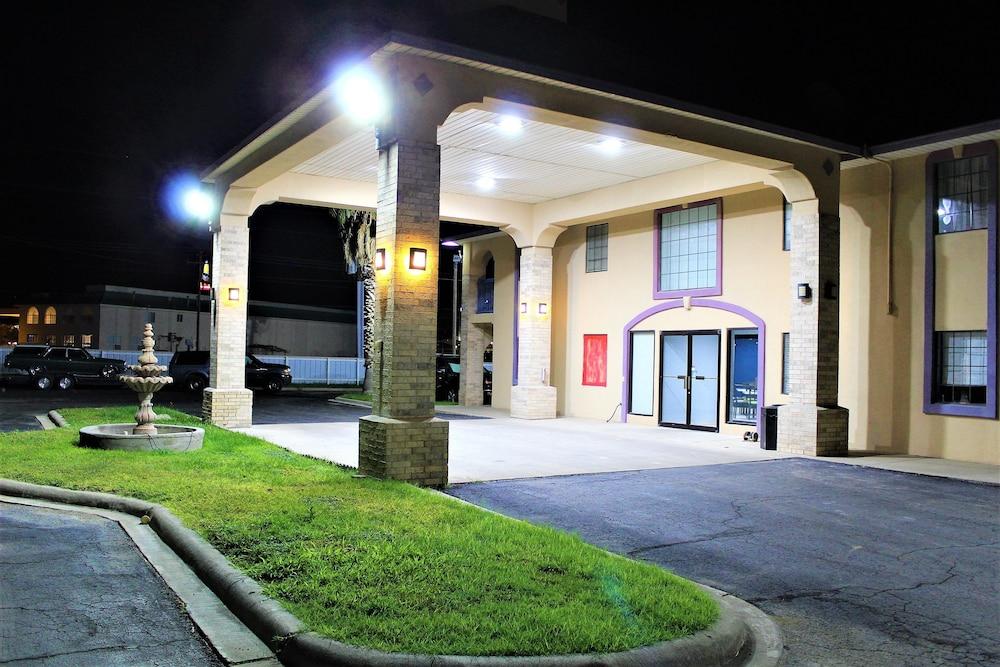 Quality Inn Форт-Стоктон Екстер'єр фото