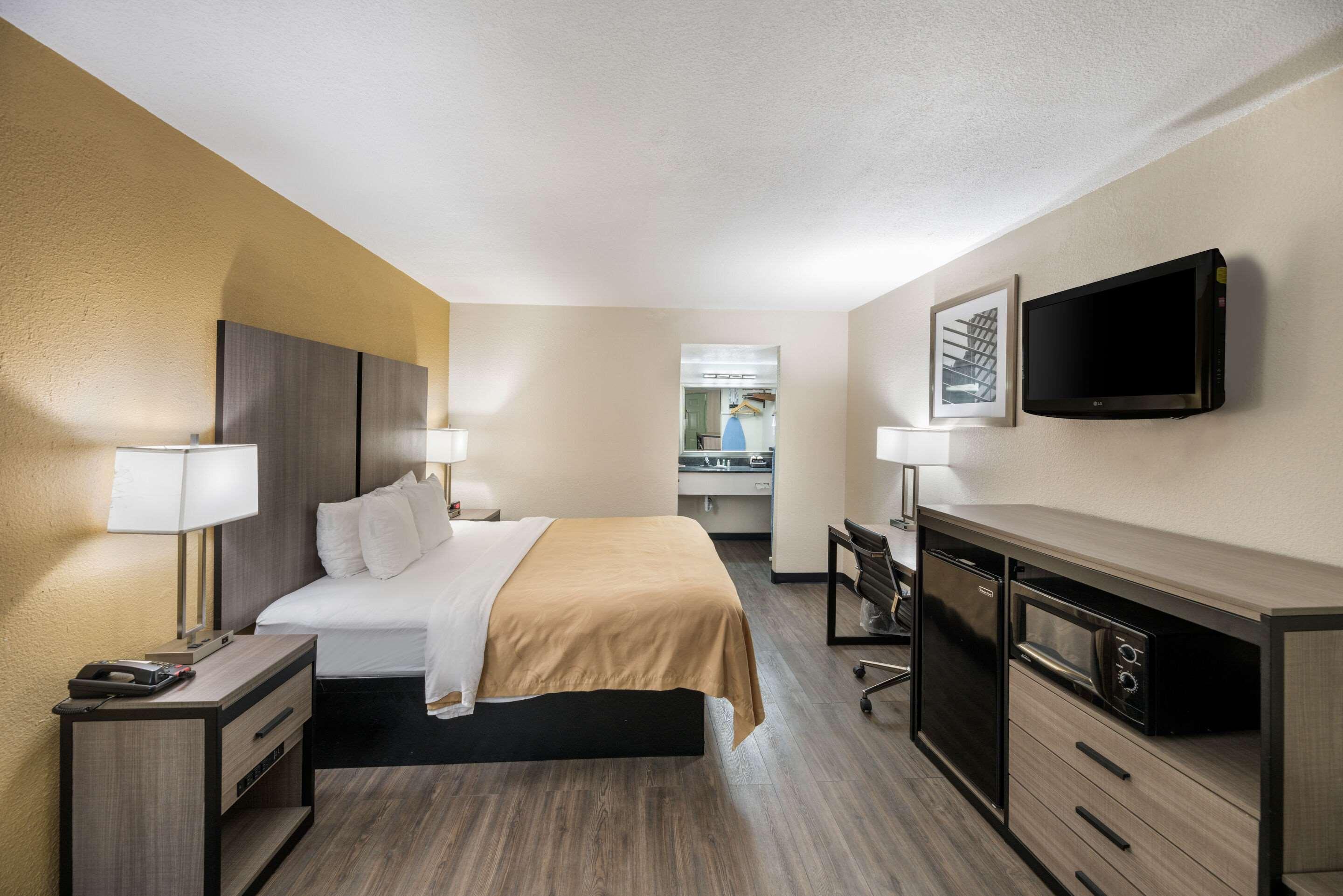 Quality Inn Форт-Стоктон Екстер'єр фото