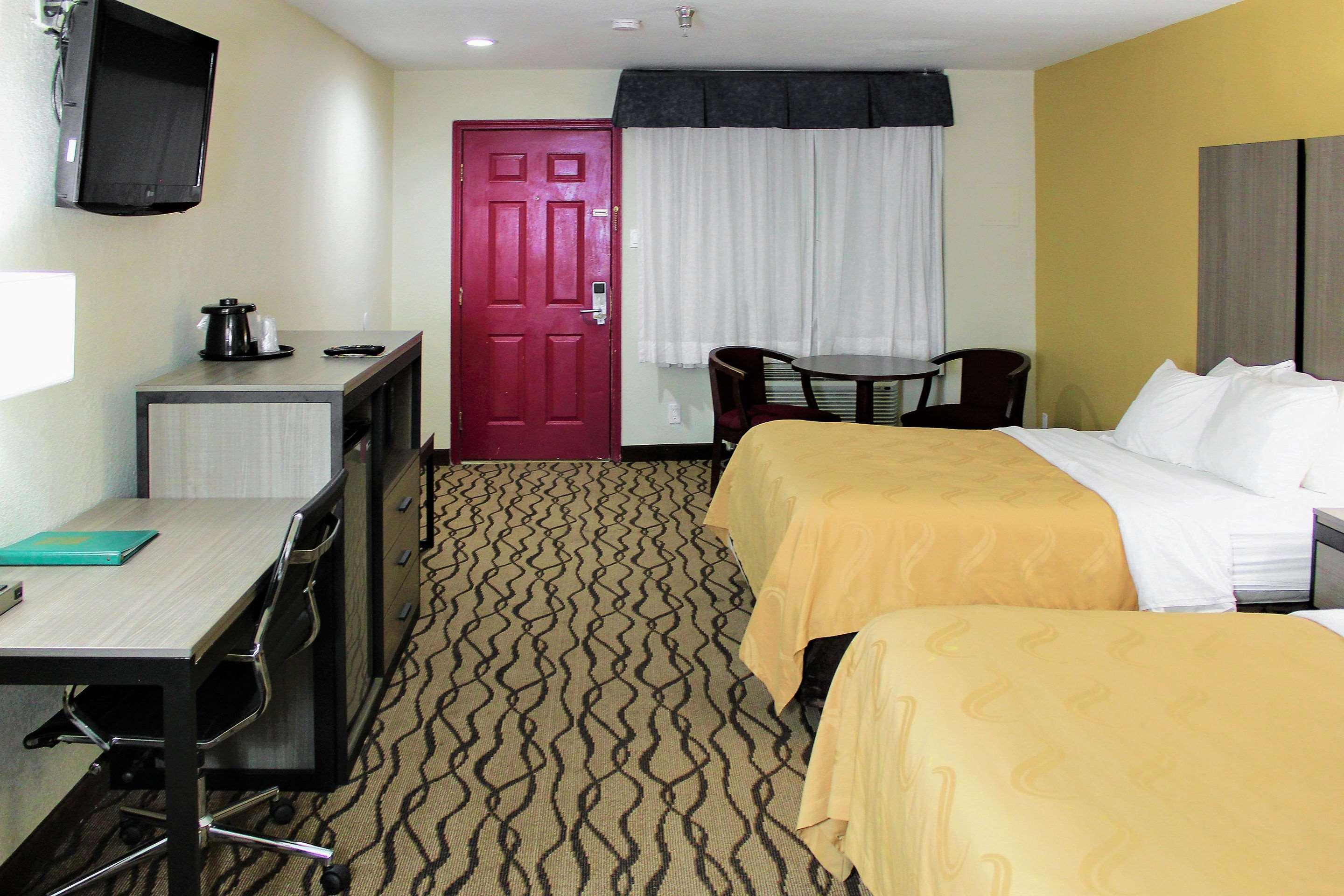 Quality Inn Форт-Стоктон Екстер'єр фото