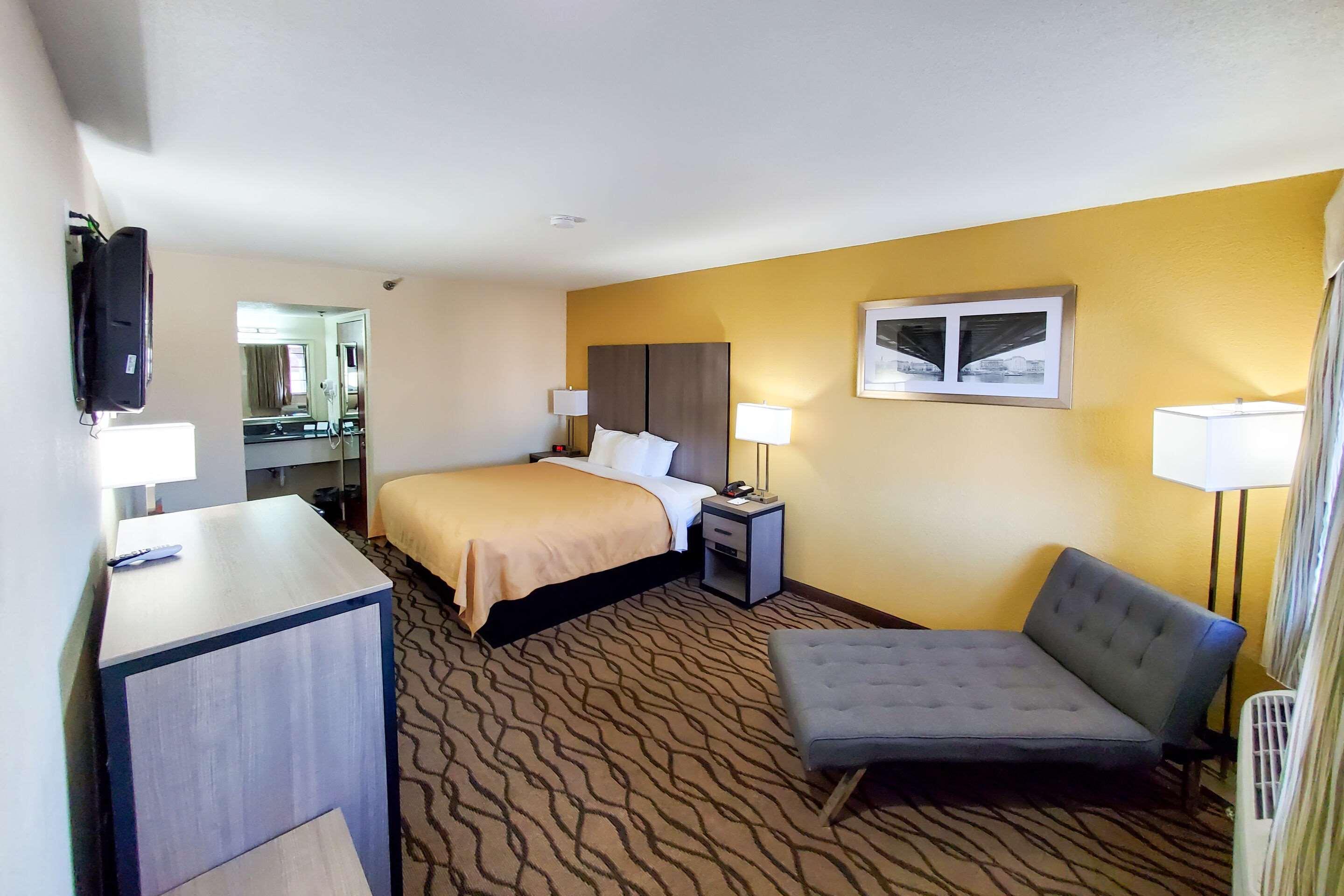 Quality Inn Форт-Стоктон Екстер'єр фото