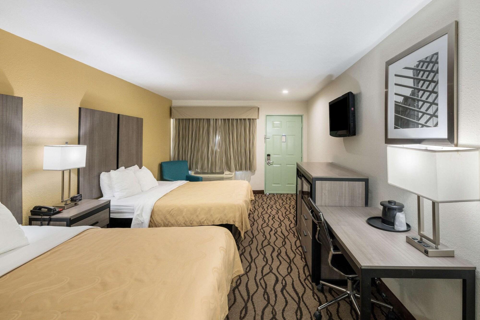 Quality Inn Форт-Стоктон Екстер'єр фото
