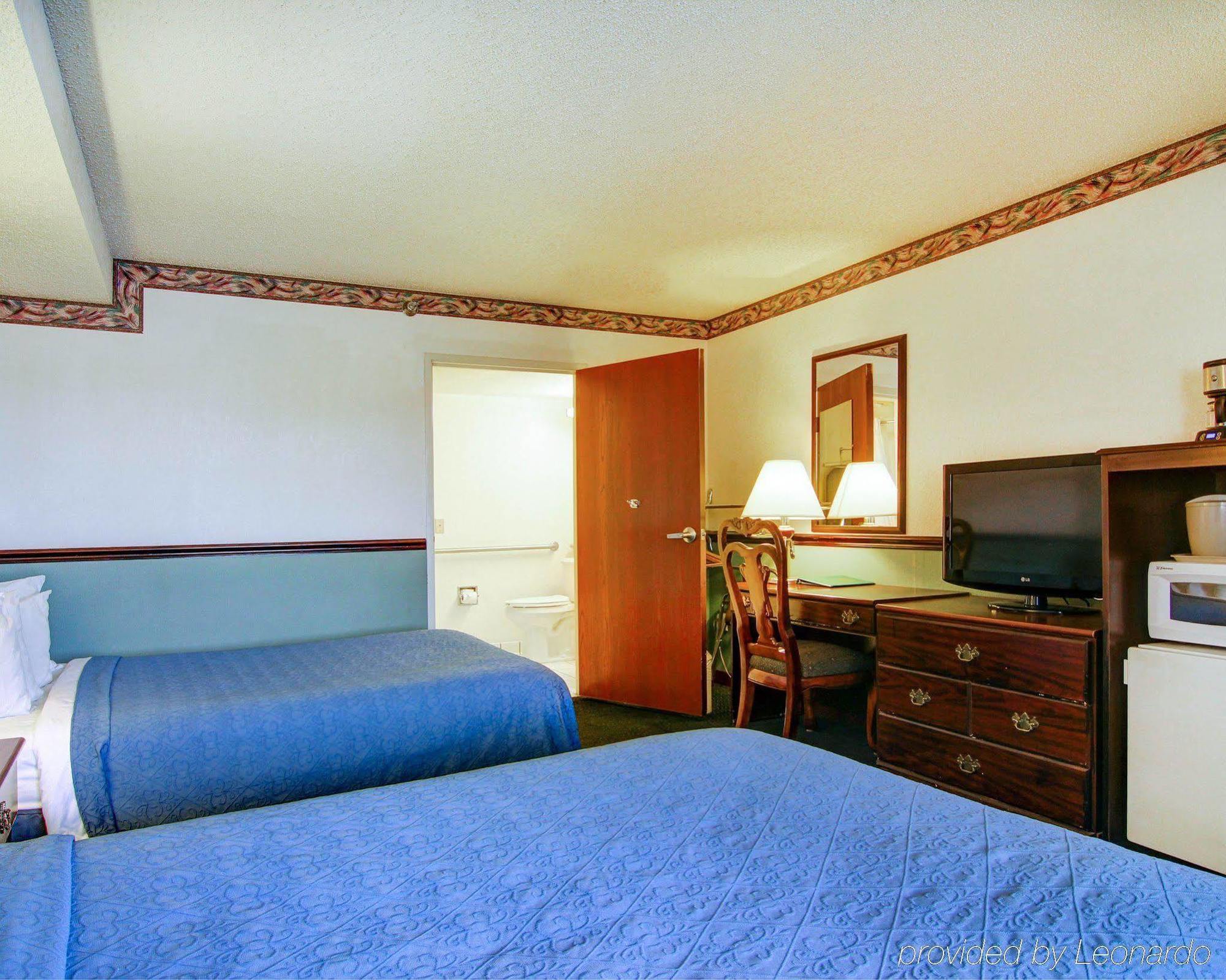Quality Inn Форт-Стоктон Екстер'єр фото